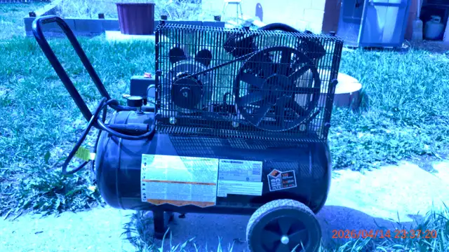 BLACK DIAMOND 20 GALLON V TWIN COMPRES0R - Photo 4