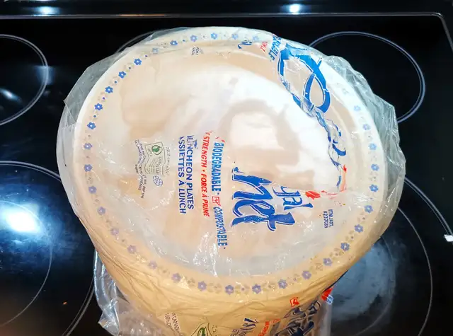 Brand New 150pcs Disposable Party Paper Plates - Photo 3