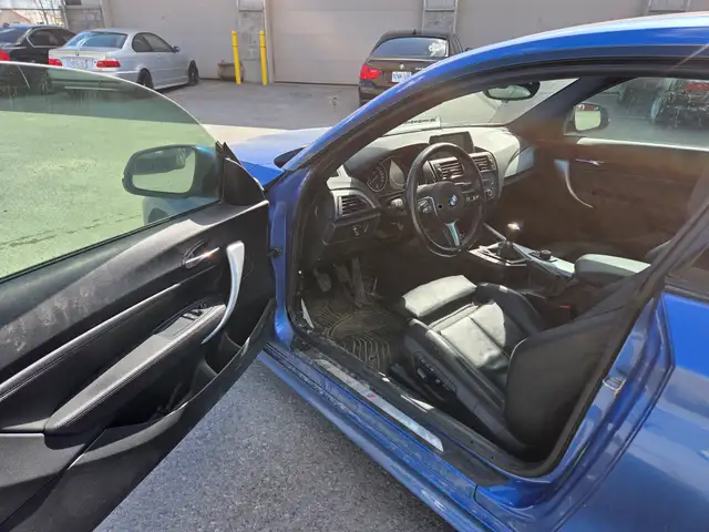 2014 BMW 228i - M-SPORT, MANUAL, REAR WHEEL DRIVE! CLEAN CARFAX! - Photo 6