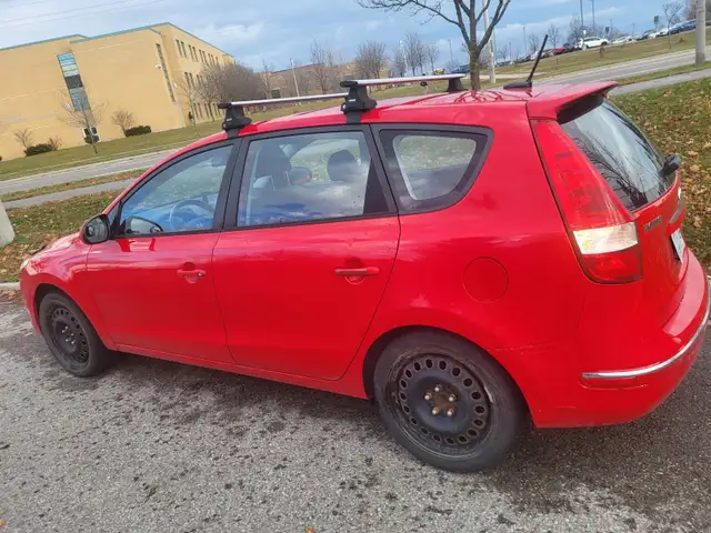 Hyundai Elantra (Car For Sale) - Photo 3