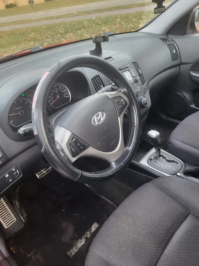 Hyundai Elantra (Car For Sale) - Photo 6