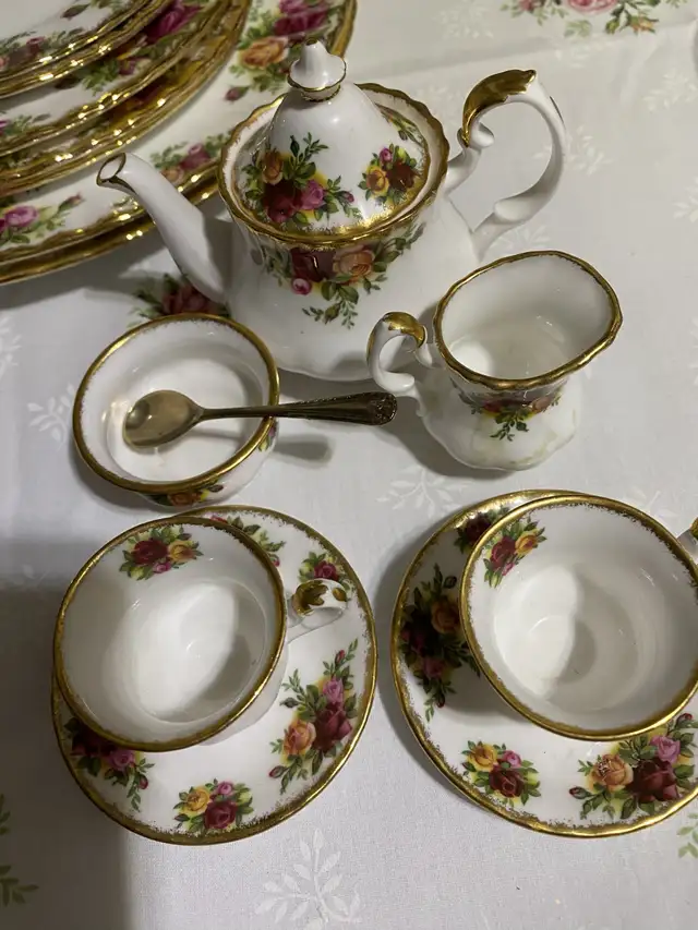 Miniature Old Country Tea Set