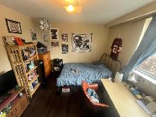 1 Roomie 3 BD Apt.  Steps to Subway & High Park. Now/May/June 1 - Photo 6
