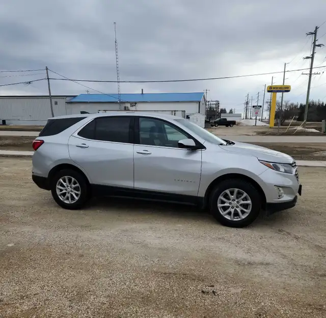 2019 Chevrolet Equinox LT All Wheel Drive - Photo 3
