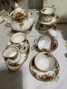 Old Country Roses TeaPot and mugs