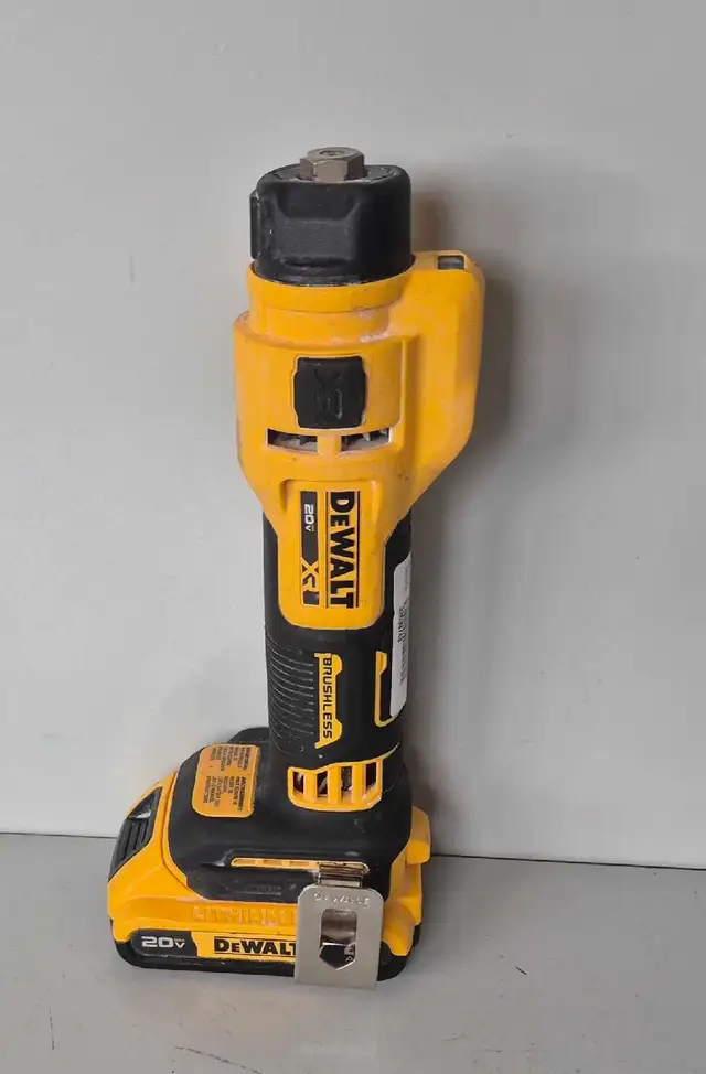 20V Dewalt Cut Out Tool (32639743)