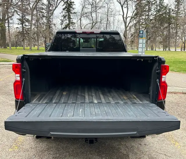 2021 Chevrolet Silverado 1500 LTZ - Photo 8