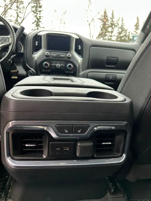 2021 Chevrolet Silverado 1500 LTZ - Photo 14