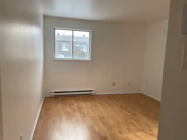 4 1/2 à louer à Laval - Photo 4