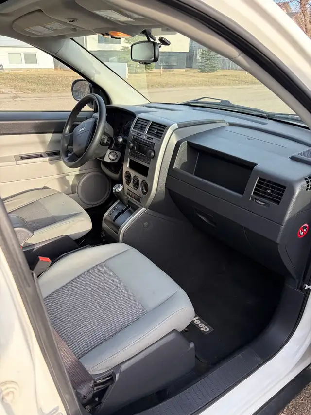 2007 Jeep compass 4x4 - Photo 5