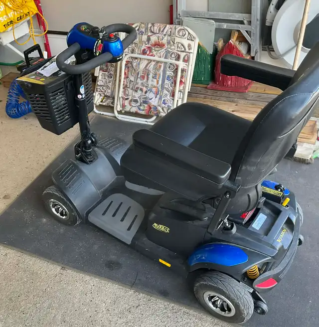 Scooter-Golden Buzz Around Extreme GB148