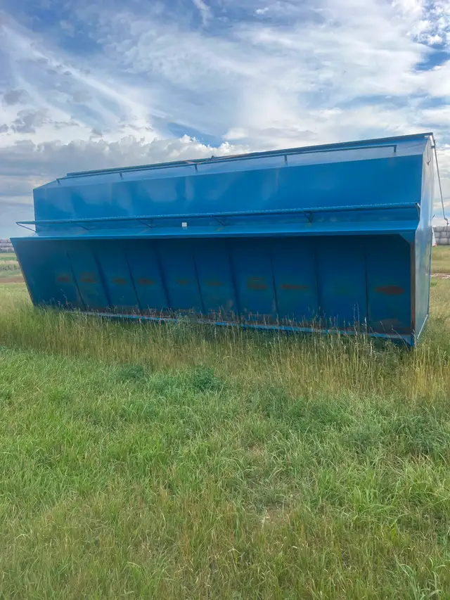 Live Stock Creep Feeders