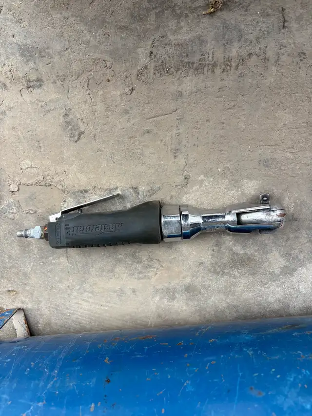 Air Compressor, Portable Air Tank and 3/8" Air Ratchet - Photo 5