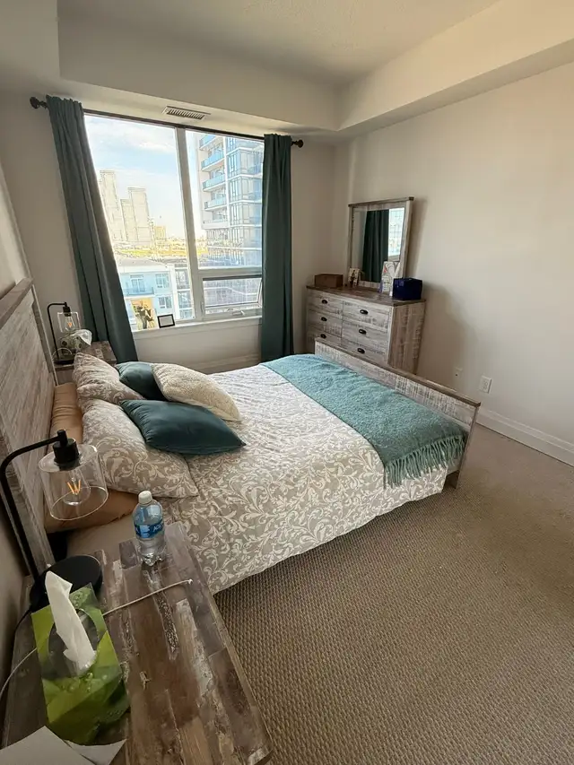 Luxury 1  1 Bedroom Condo for rent! - Photo 8