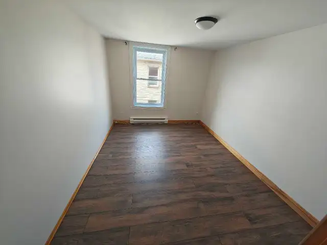 5 1/2 a louer 102 bowen N. - Photo 7