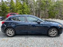 2014 Mazda 3 GS Hatchback