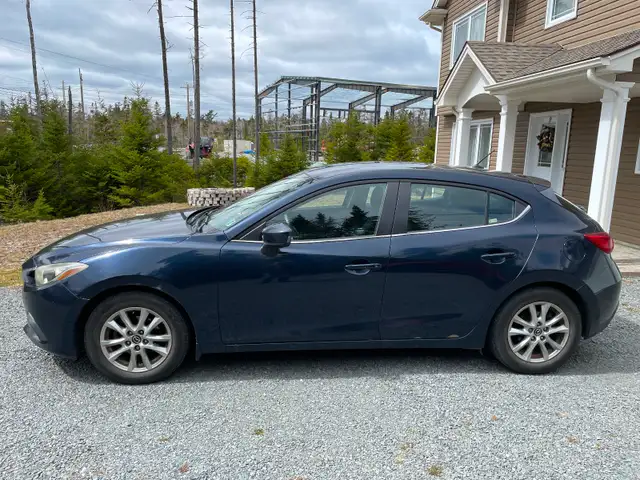 2014 Mazda 3 GS Hatchback - Photo 3