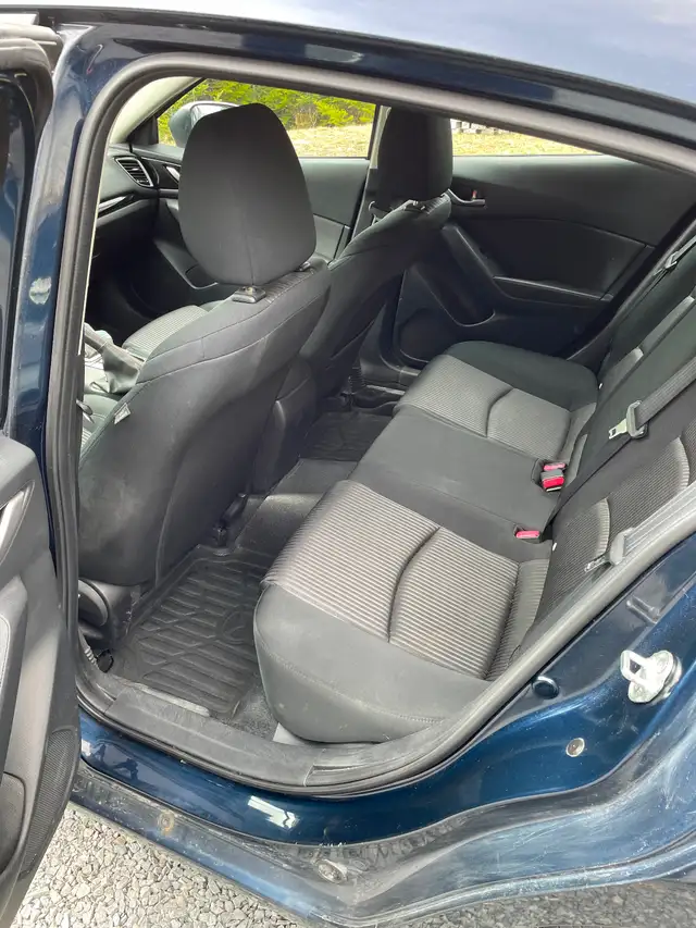 2014 Mazda 3 GS Hatchback - Photo 10