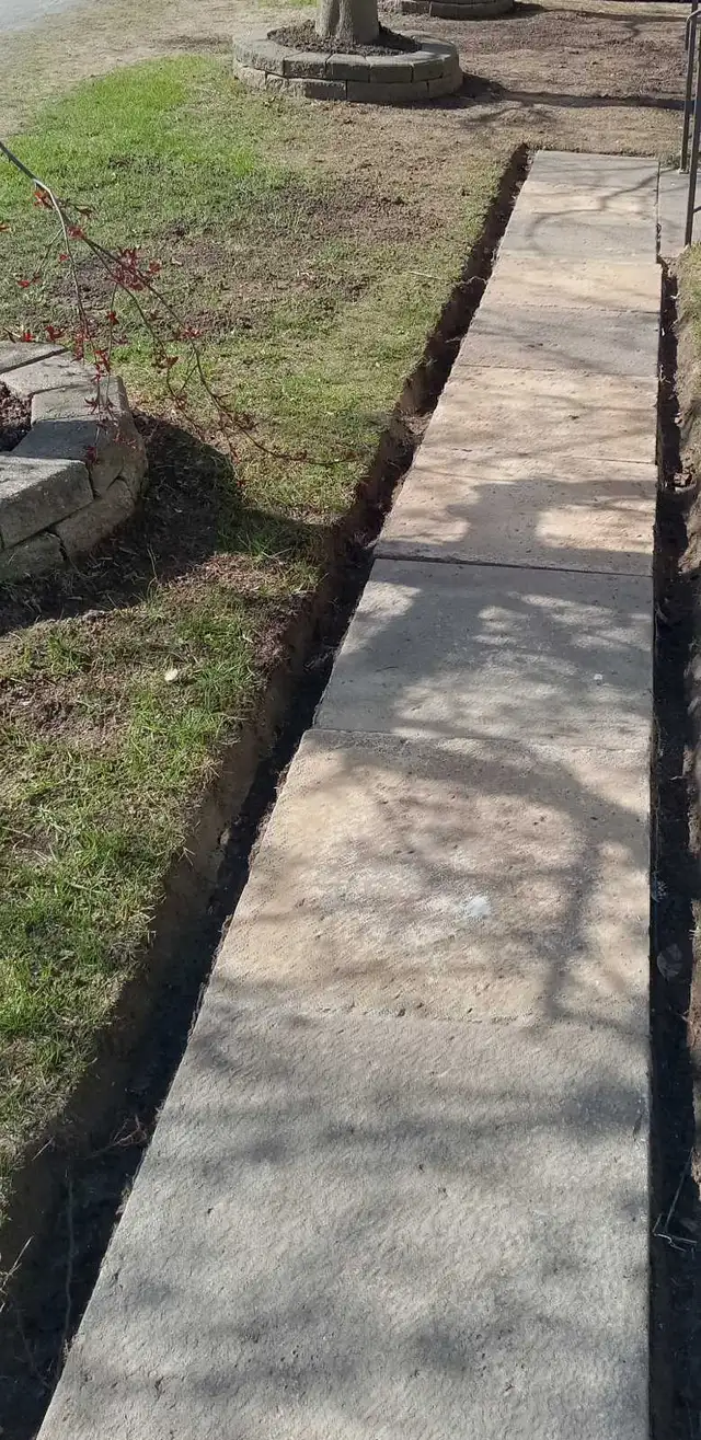 looking  for landscaping  jobs - Photo 3