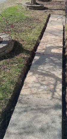 looking  for landscaping  jobs - Photo 3