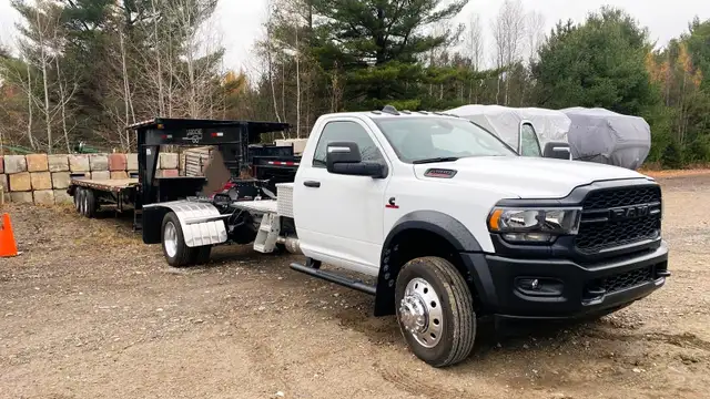 RAM 5500 2024 – Cummins 6.7 Diesel – 9 600 km – 75 000 $ - Photo 2