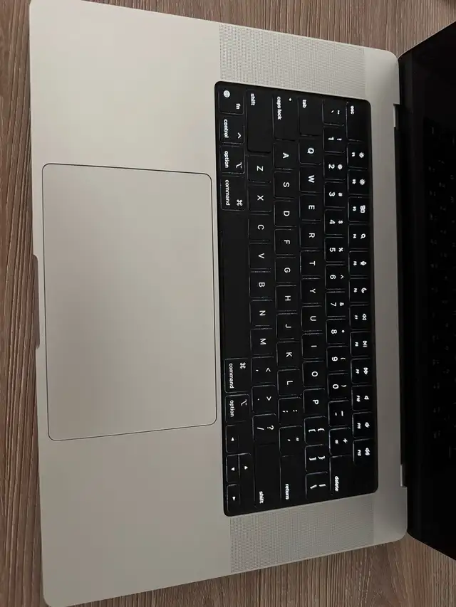 MacBook Pro - Photo 3