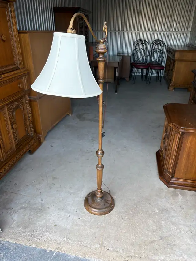 Free delivery used Vintage Wooden Floor Lamp with Cream Shade - Photo 2