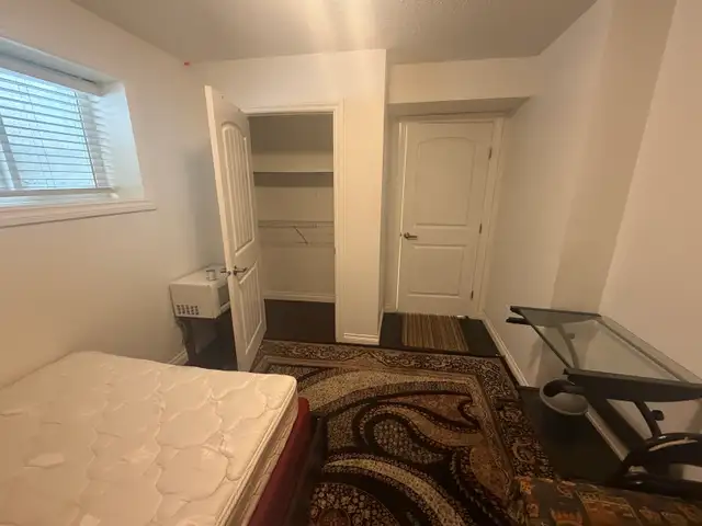 Room for rent - Photo 3