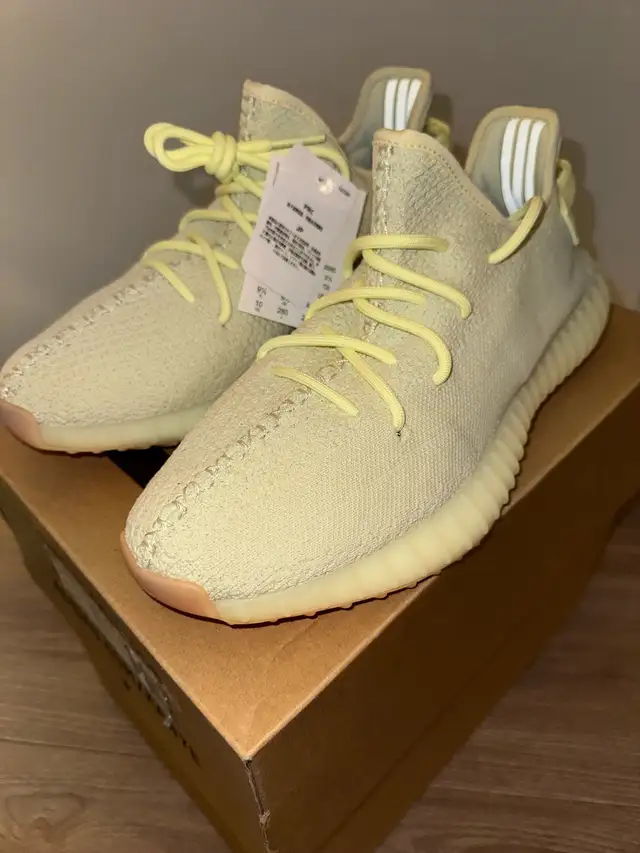 Adidas Yeezys - Photo 8