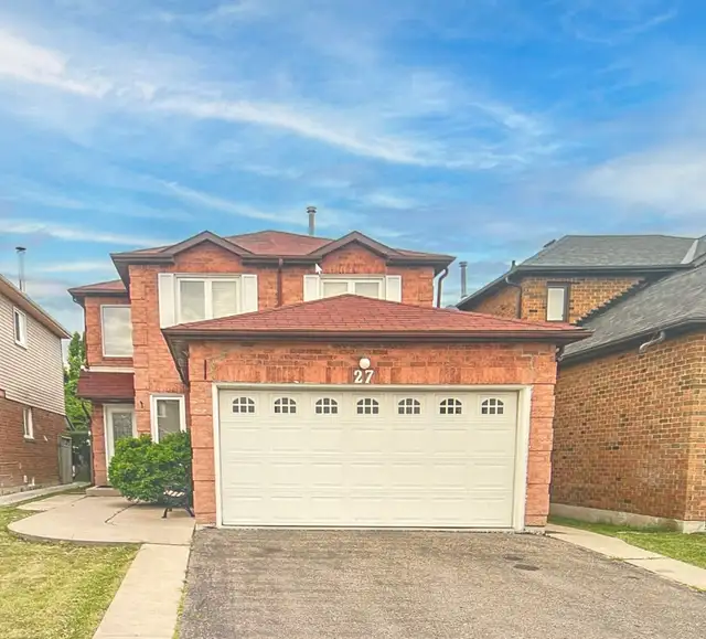 4 BEDROOMS 2.5 WASHROOMS HOUSE FOR RENT