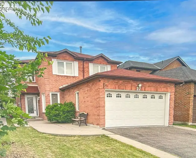 4 BEDROOMS 2.5 WASHROOMS HOUSE FOR RENT - Photo 2