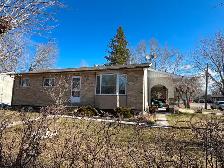 2 Bedroom, 1 bathroom house for sale in Selkirk, Mb