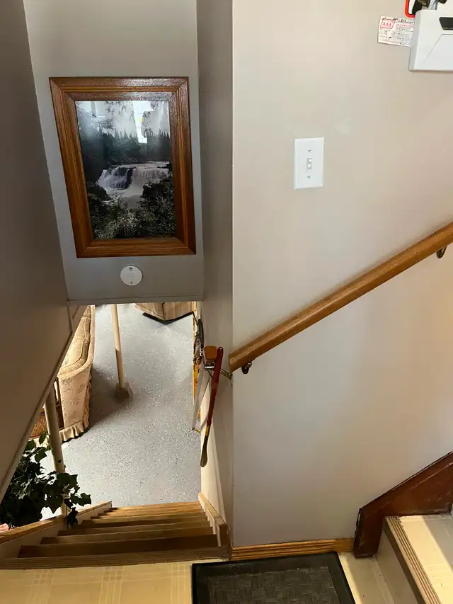 2 Bedroom, 1 bathroom house for sale in Selkirk, Mb - Photo 8