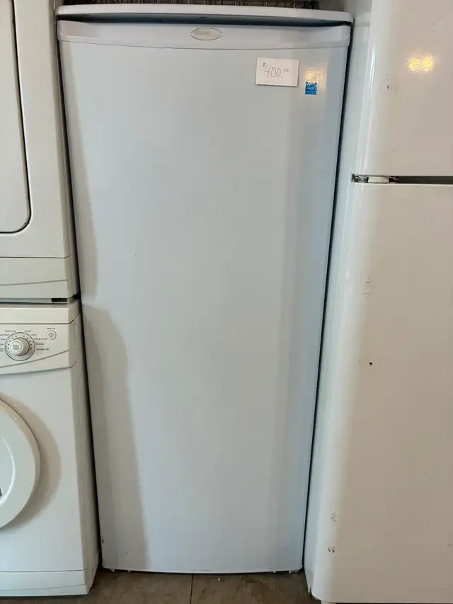 Fridges $600 tax in 1 year warranty  local delivery included - Photo 5