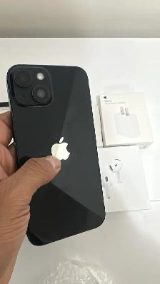 iPhone 13 128gb Airpods/Fast Charger/Delivery