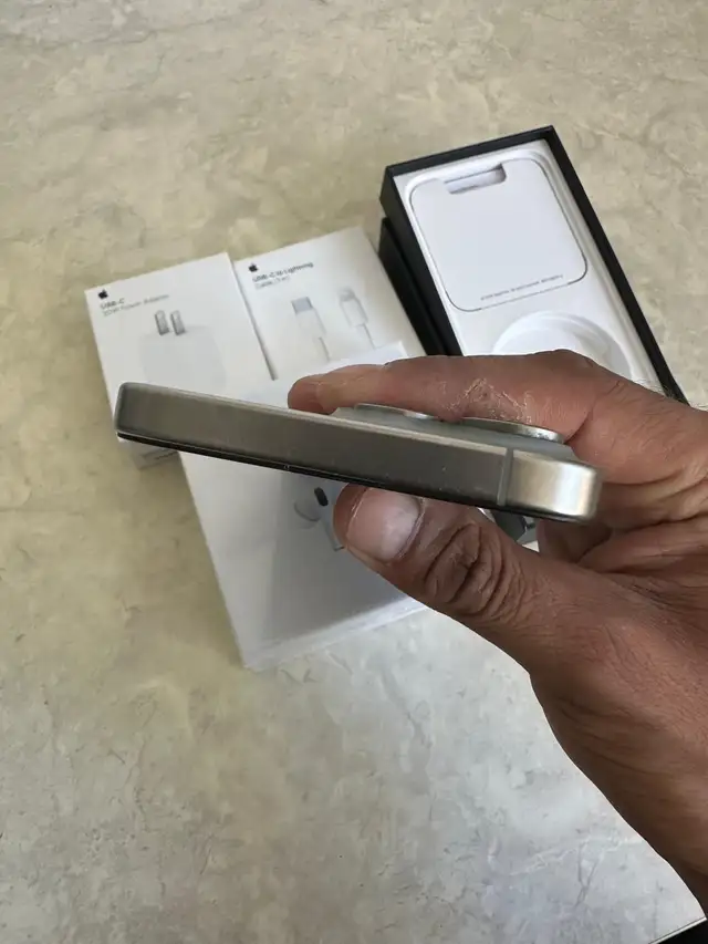 iPhone 15 pro max 256 gb 82% battery Airpods Pkg/Delivery - Photo 5