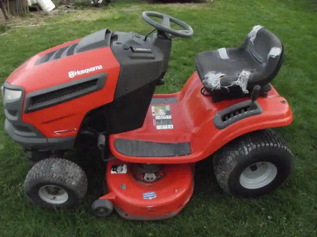 Husqvarna YTA 19K42 Riding Lawn Mower - Photo 4