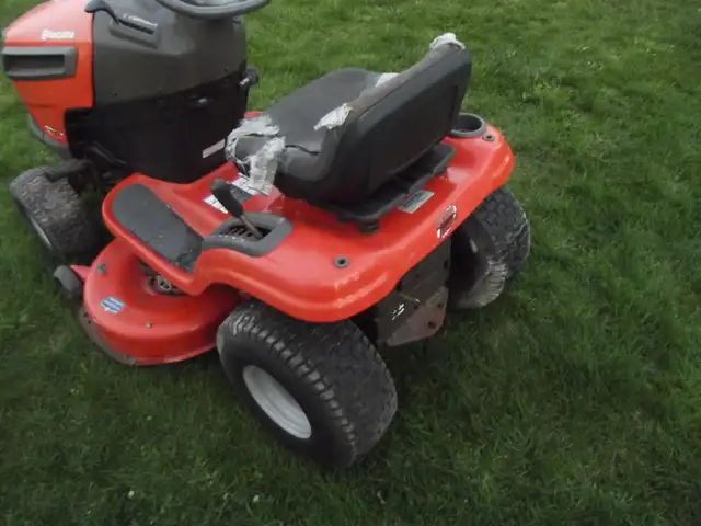 Husqvarna YTA 19K42 Riding Lawn Mower - Photo 5