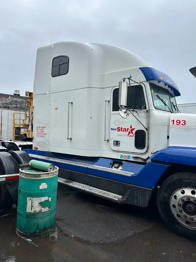 1996 Freightliner FLD 120 – Detroit Series 60 | 13 Speed | Fresh - Photo 4