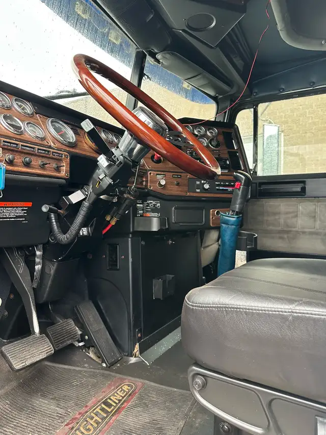 1996 Freightliner FLD 120 – Detroit Series 60 | 13 Speed | Fresh - Photo 7