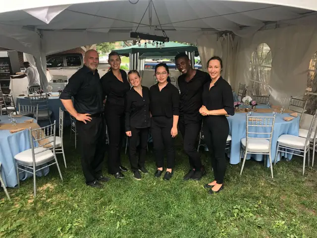 Professional Event Staff Bartender Servers Weddings Birthdays - Photo 5