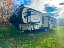 Roulotte (Fifth Wheel)