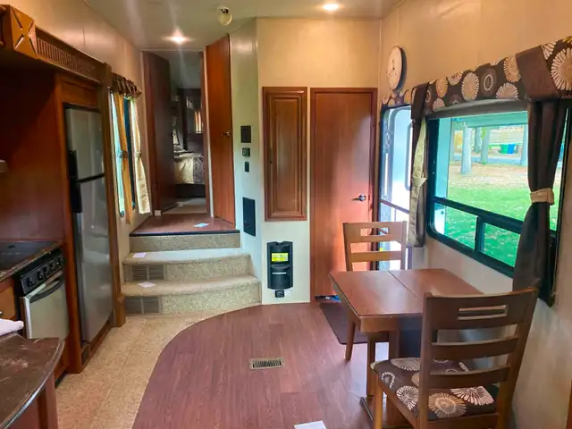 Roulotte (Fifth Wheel) - Photo 4