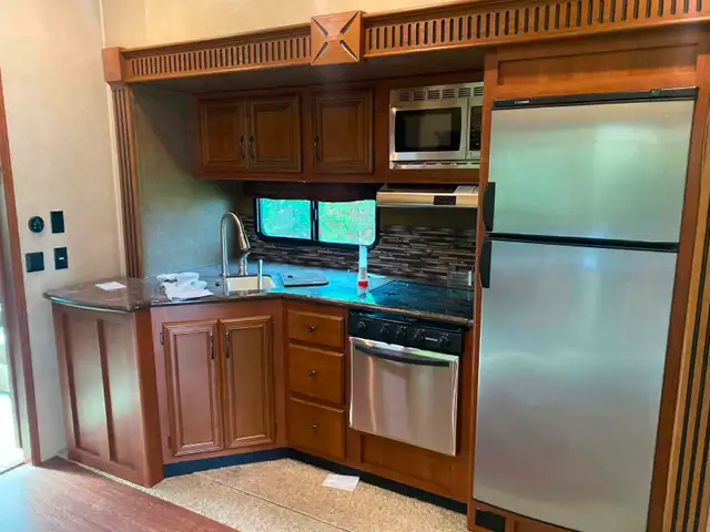 Roulotte (Fifth Wheel) - Photo 5