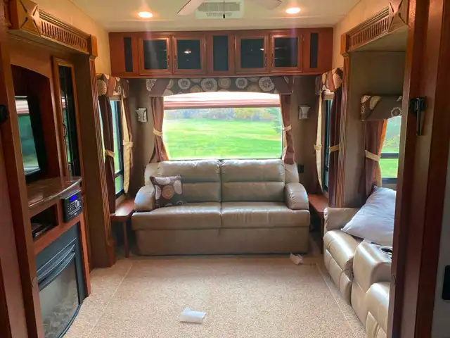 Roulotte (Fifth Wheel) - Photo 6