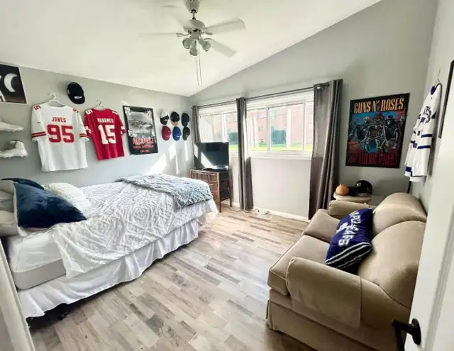 Strathroy Home Sale by Owner - Photo 6