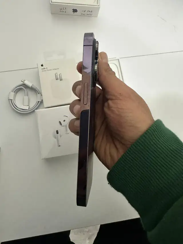 iPhone 14 Pro 256gb Airpods/Adapter/Delivery - Photo 2