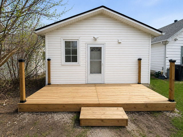 Cozy 1 Bedroom – Private Entrance, Deck & Yard | Fort Erie