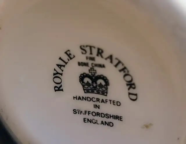 Royale Stratford Flower Bouquet - Photo 5