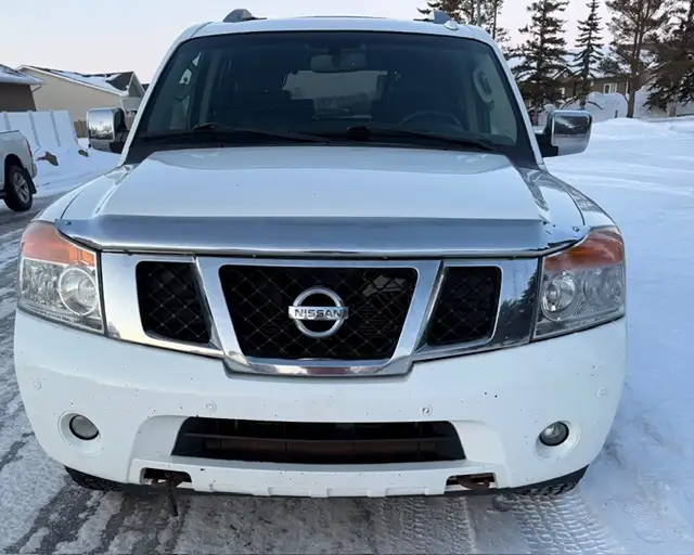 2011 Nissan Armada Platinum Pkg - Photo 4